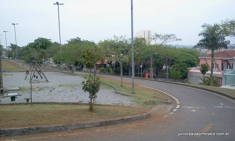 Venda, 4 dormitórios em Parque Espacial - 2